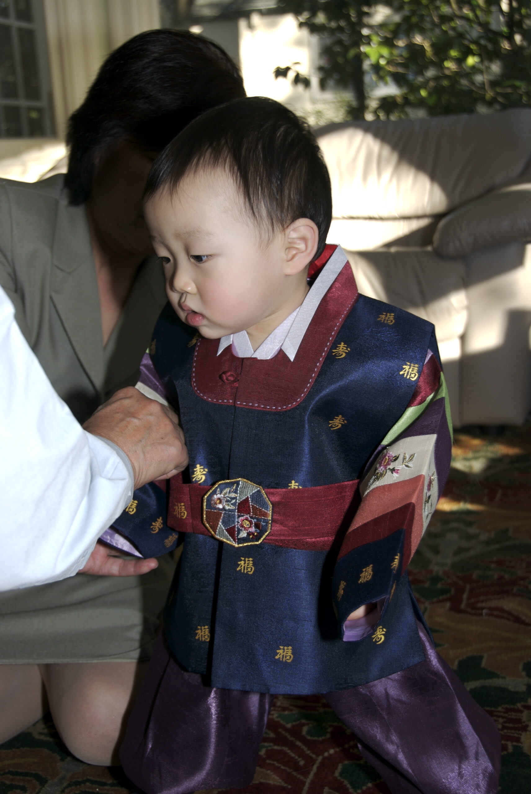 1살 남자아이 한국식 헤어컷
(1 year old boy Korean haircut)