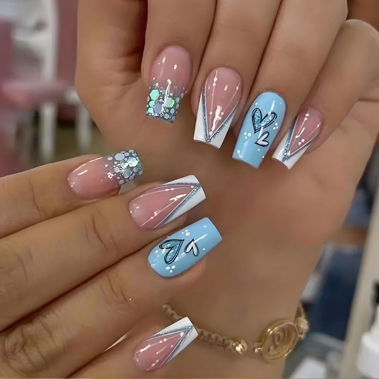 발렌타인 네일 블루 디자인 추천 (Valentine Nails Blue Design Recommendations)