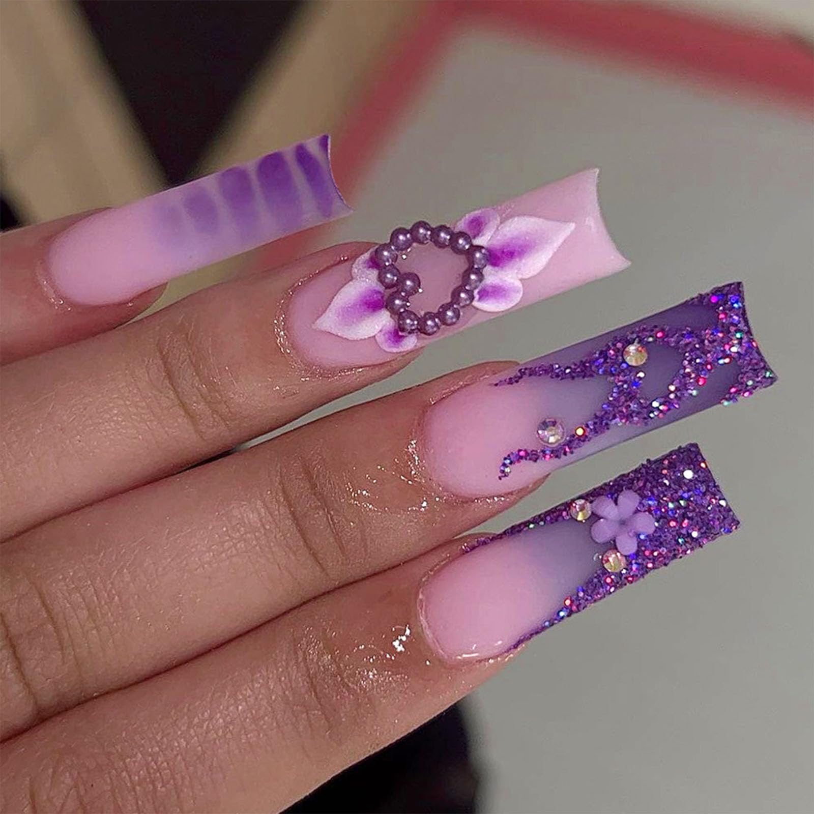 발렌타인 데이 네일 퍼플 디자인
(Valentine’s Day Nail Purple Design)