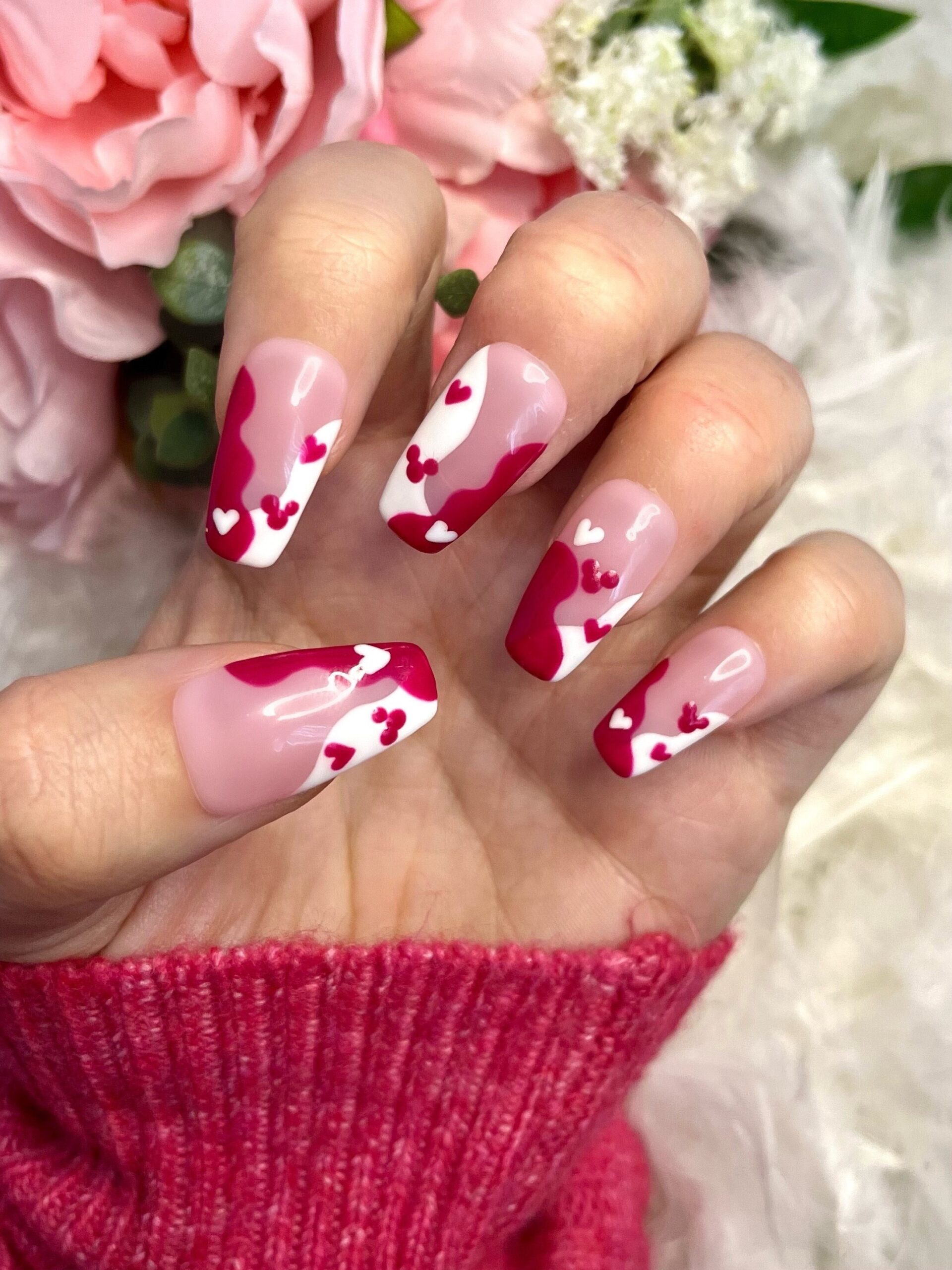 발렌타인데이 네일 관모양 디자인
(Valentine’s Day nails coffin shape design)