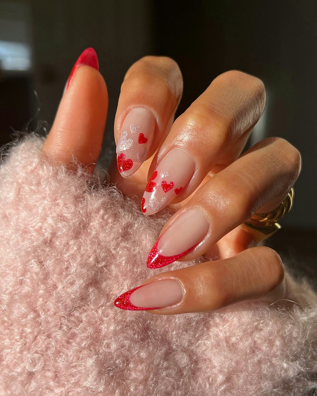 2월 휴일 네일 디자인 아이디어
(February holiday nail design ideas)
