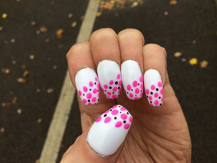 발렌타인 네일 롬포드 예쁜 손톱 디자인
(Valentine Nails Romford Beautiful Nail Design)
