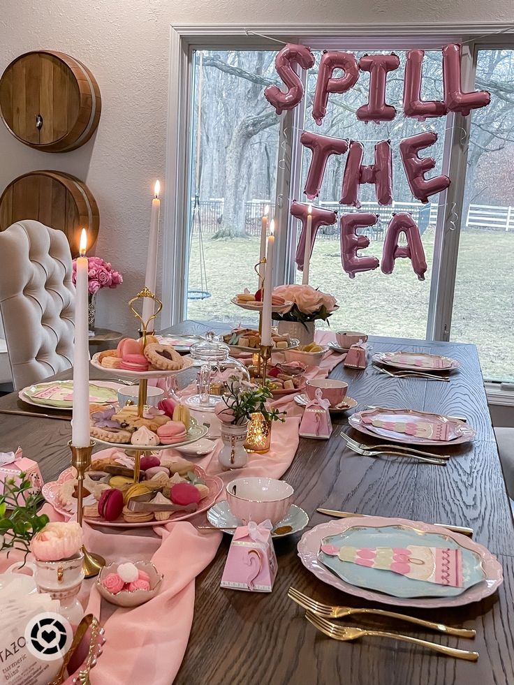 센스있는 갤런타인 파티 아이디어 모음 (Galentines Party Ideas)