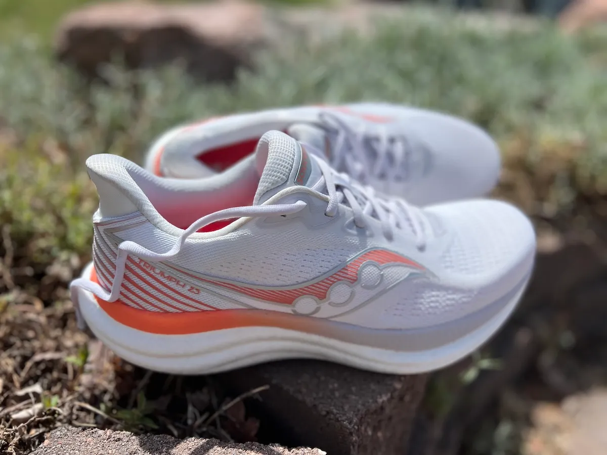 SAUUCONY TRIUMPH 23 MAX CUSHION의 실제 세계 테스트