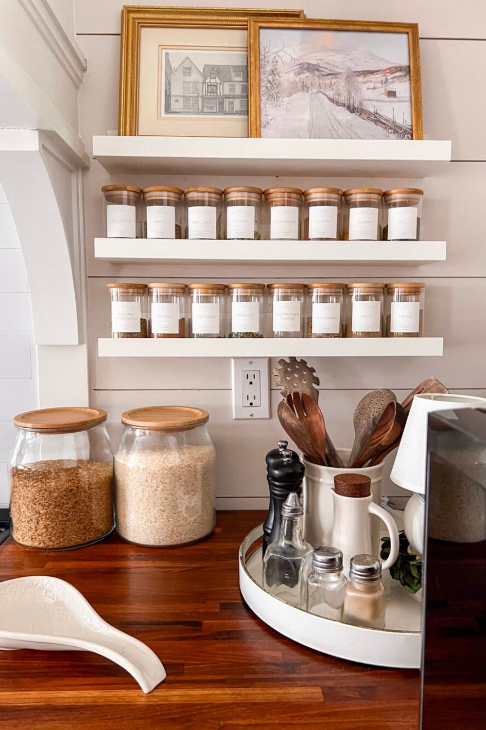 레시피 정리 아이디어: 주방 수납 팁
(Recipe organization ideas: Kitchen storage tips)