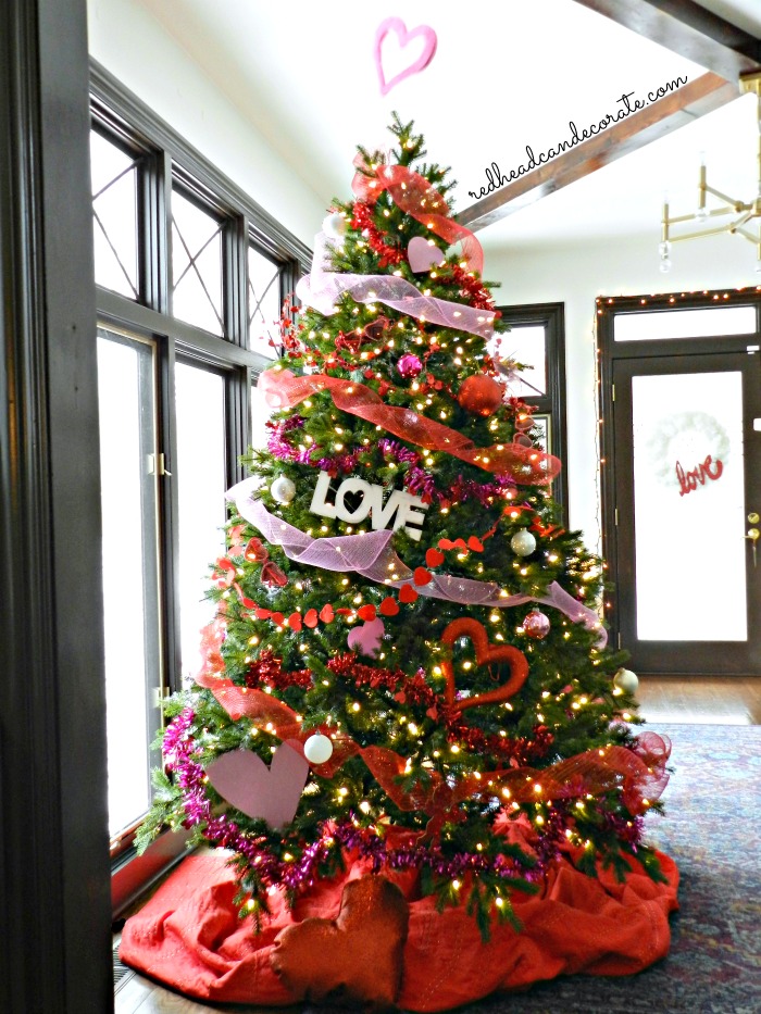 발렌타인 데이 트리 장식 아이디어
(Valentine’s Day Tree Decor Ideas)