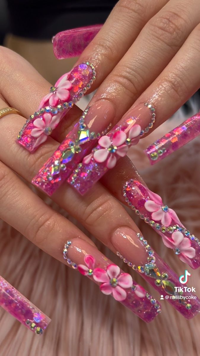 발렌타인 정크 네일 디자인 아이디어
(Valentine junk nail design ideas)