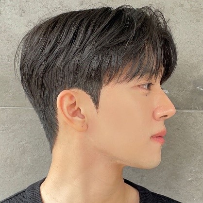 트렌디한 한국 헤어컷 스타일
(Trendy Korean Hair Haircut Style)
