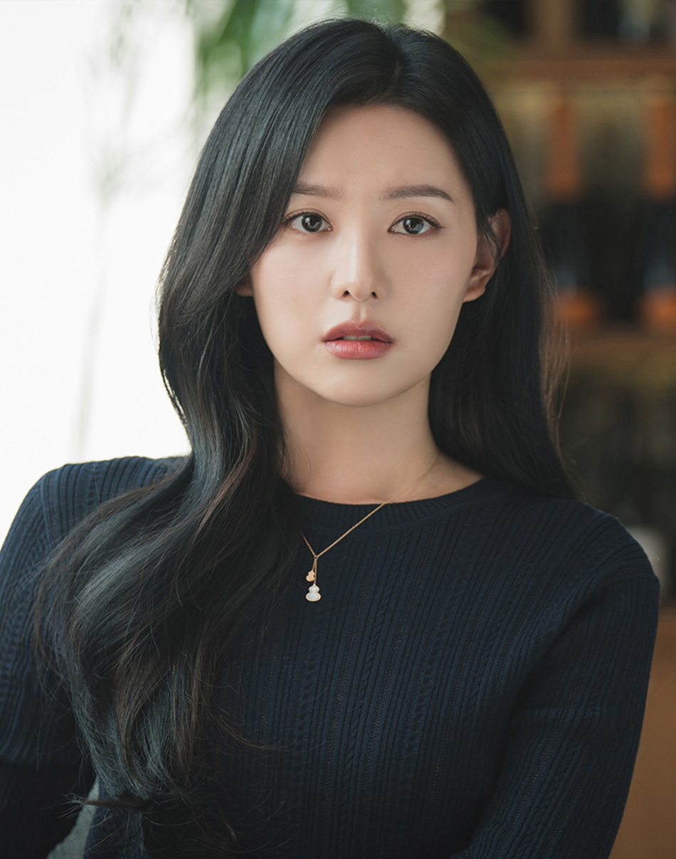 Korean Haircut Queens: Trendiest Styles