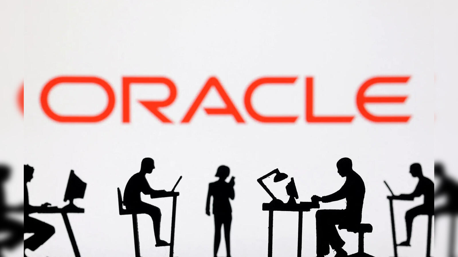 Openii, Oracle은 4.5 기가 와트 스타 게이트 확장으로 AI 데이터 센터 푸시를 심화시킵니다.