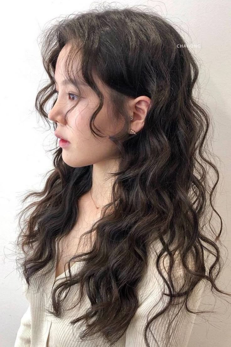 곱슬머리 한국인 헤어스타일 가이드
(Curly Korean Hair Style Guide)