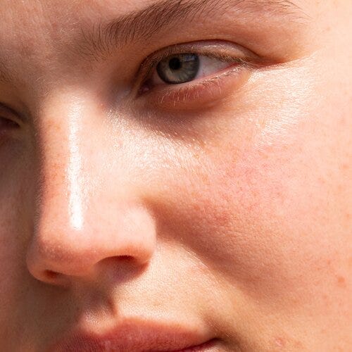 레티놀 없는 안티에이징 효과
(Retinol-free anti-aging effect)