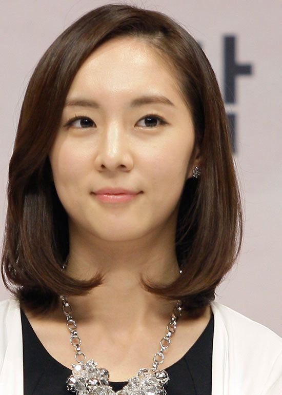 아줌마 한국 헤어스타일 트렌드
(Ajumma Korean Hairstyle Trends)
