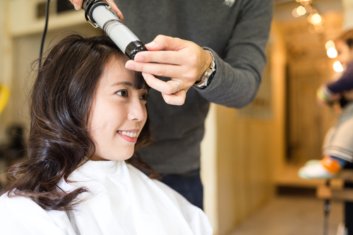 이나라 한국 헤어 살롱 On Hair
(Inala Korean Hair Salon On Hair)