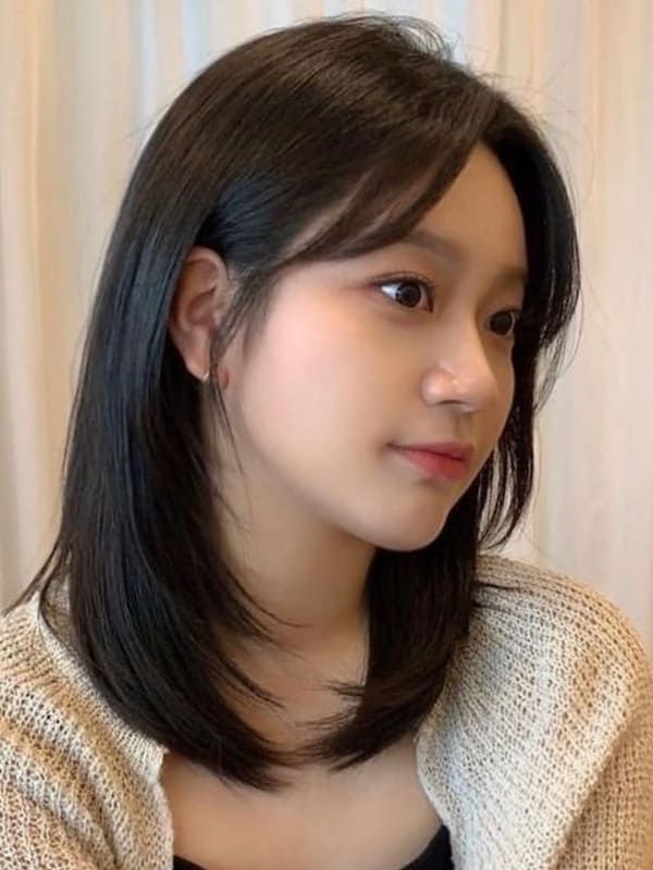 트렌디한 짧은 한국 헤어스타일
(Trendy Short Korean Hairstyles)