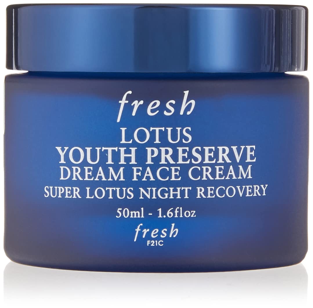 연꽃 안티에이징 크림으로 젊음 유지
(Lotus anti-aging cream maintains youth)