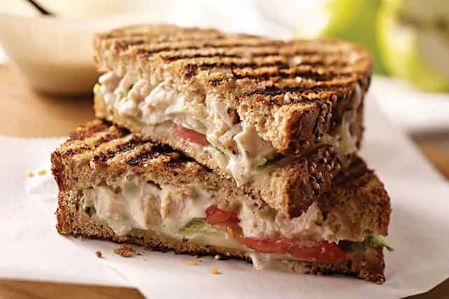 치킨 시저 페스토 파니니